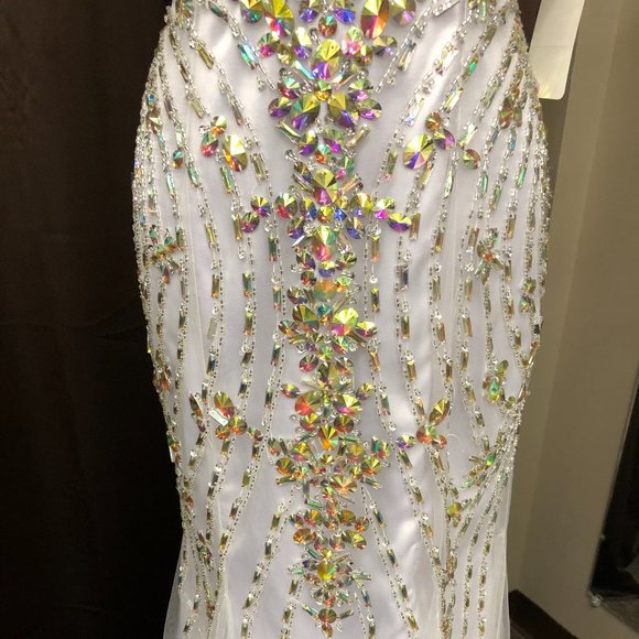 Wow $235 Mermaid Gown by Envious size 4 White LAST REDUCTION NEED SALES - Picture 3 of 16